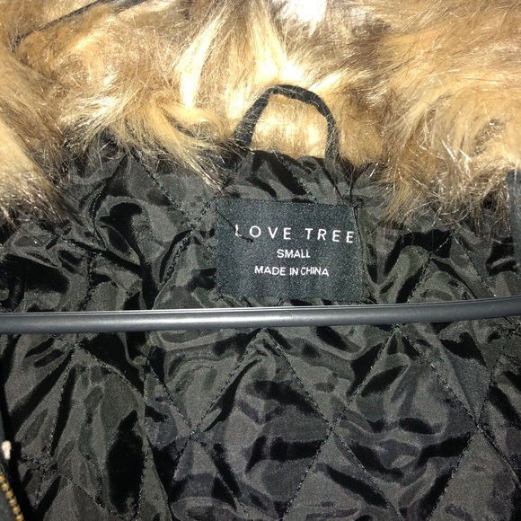 • love tree • faux fur collared jacket - Picture 5 of 7